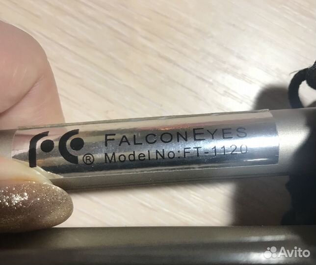 Штатив для фотокамеры нов, фотоэкспонометр б/у