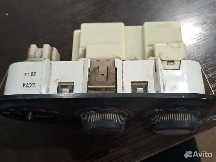Блок управления печкой Mazda MPV