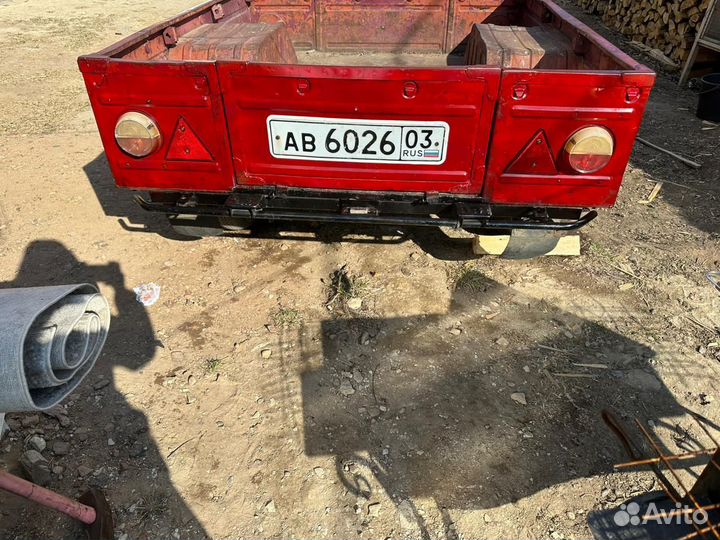 Прицеп на легковой автомобиль