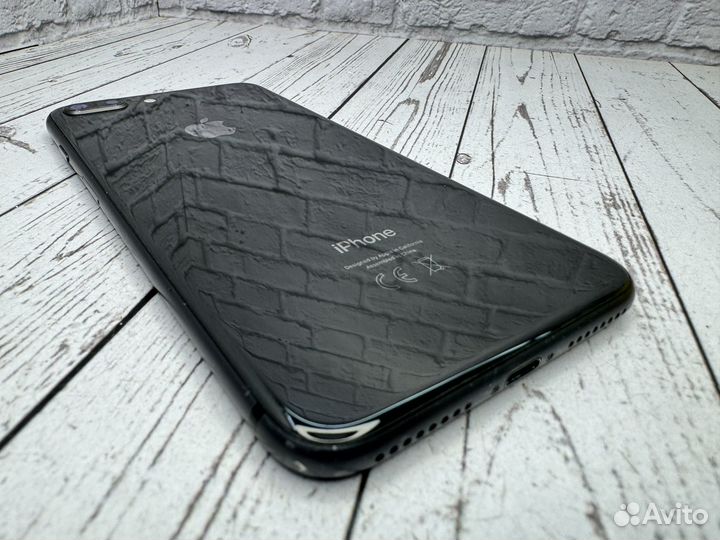 iPhone 8 Plus, 64 ГБ