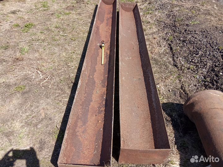 Кормушка металлическая (электродвигатель)