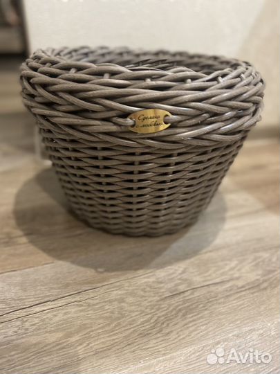 Корзина плетеная из ротанга