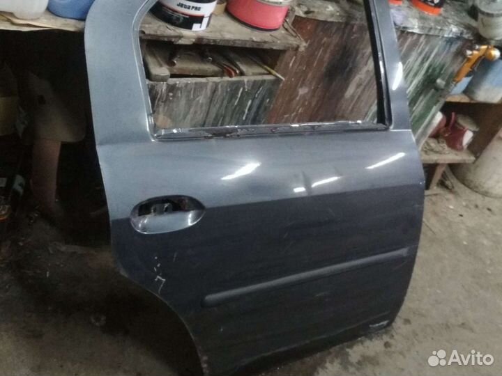 Дверь задняя правая логан1