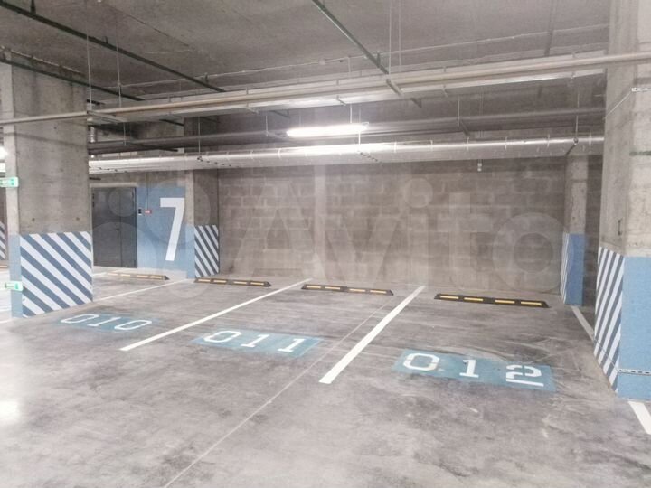 Машиноместо, 14 м²