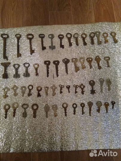 Старинные ключи