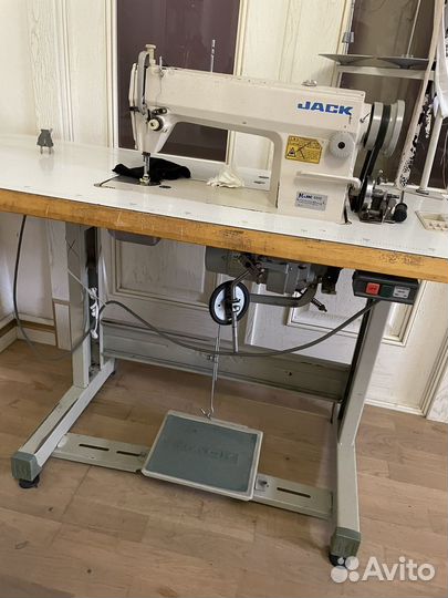 Швейная промышленная машинка