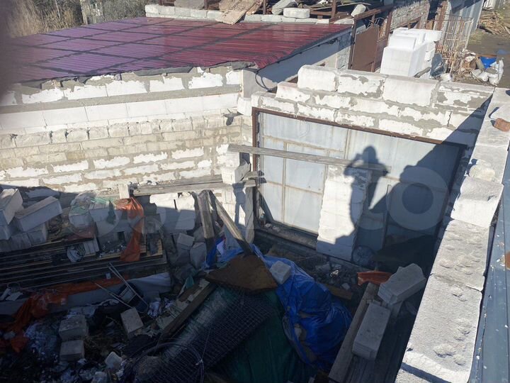 Гараж, > 30 м²
