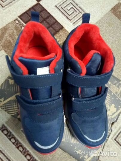 Демисезонные кроссовки 30 размер