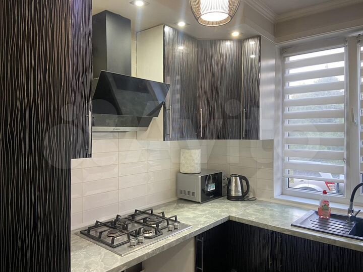 2-к. квартира, 48 м², 1/3 эт.