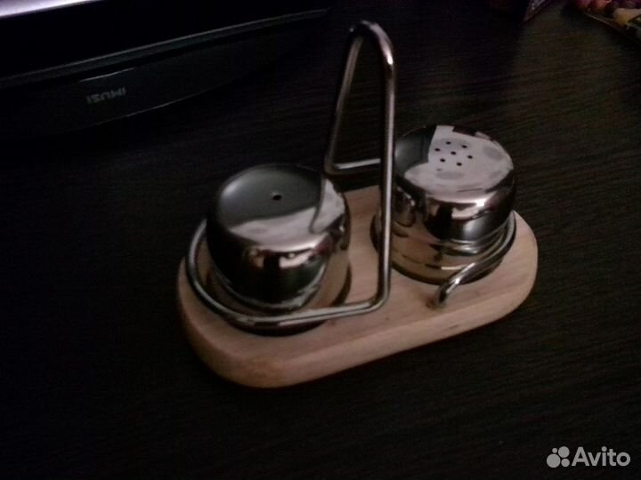 Солонка, перечница, подставка под салфетки