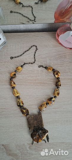Колье янтарь