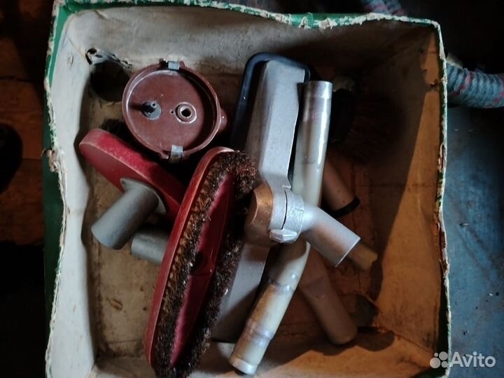 Ретро пылесос