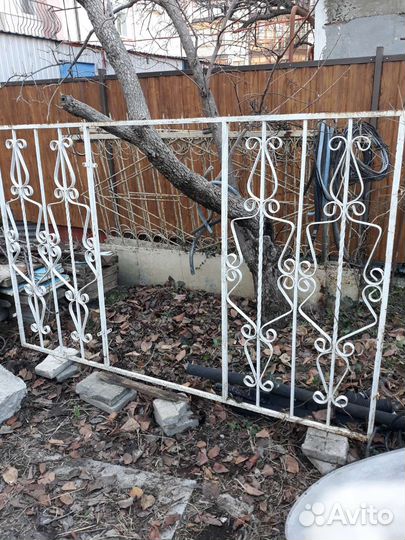 Решетка металлическая на окно