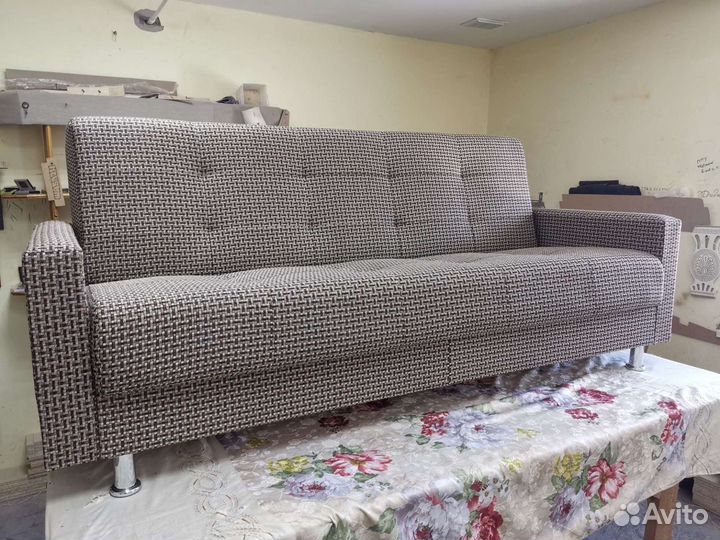 Диван книжка