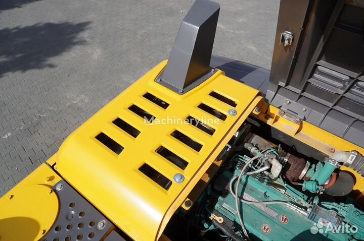 Гусеничный экскаватор Volvo EC220D, 2013