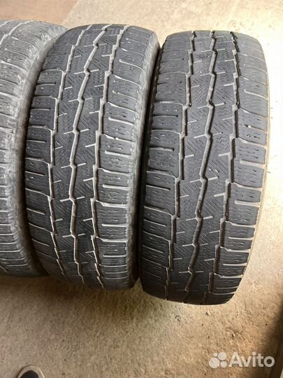 Michelin Agilis Alpin 215/60 R17C