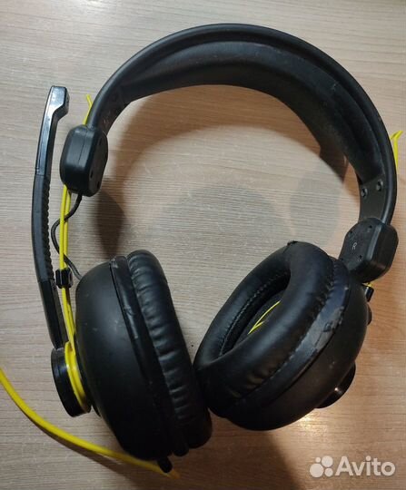 Наушники проводные с микрофоном