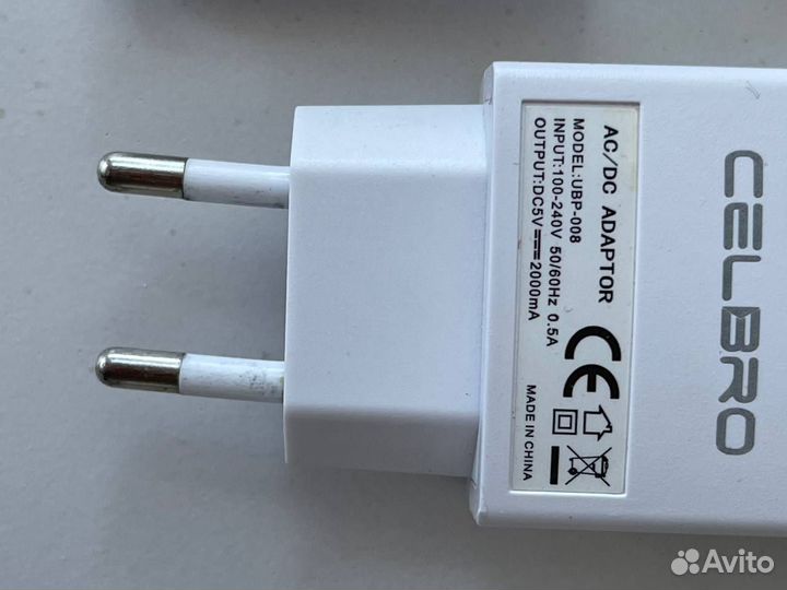 Сетевое зарядное устройство USB 2.0 для телефона