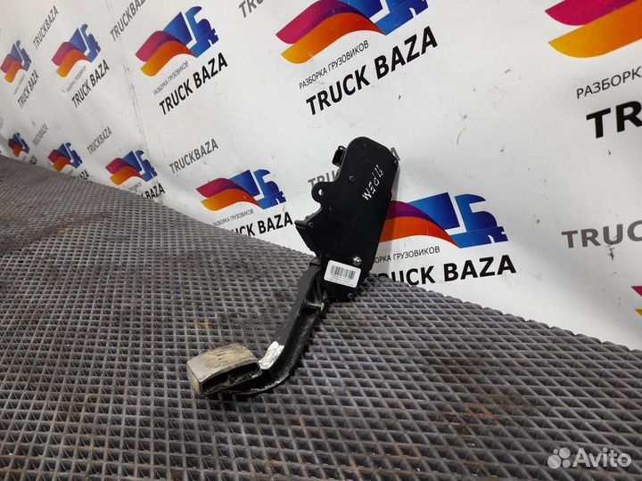 7482492420 Педаль газа