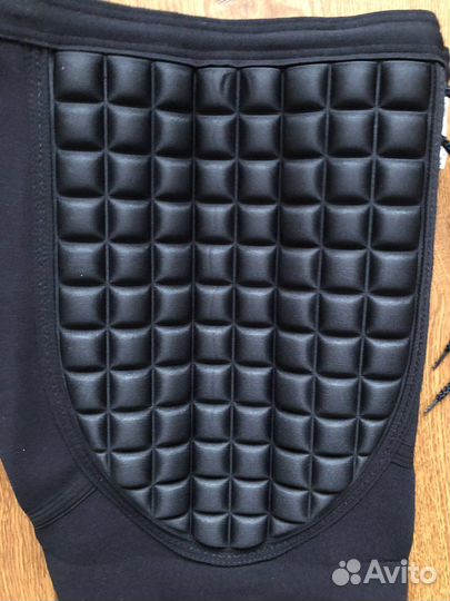 Шорты Rehband неопрен с защитой