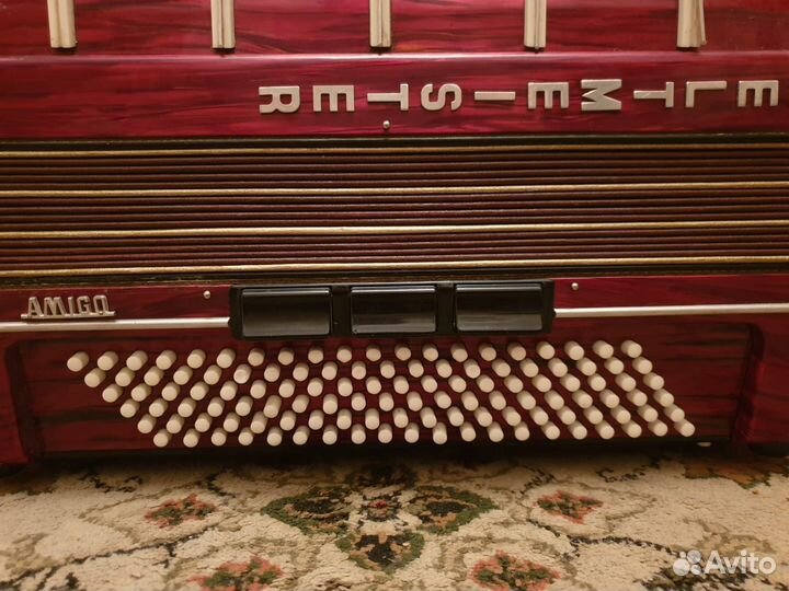Аккордеон Weltmeister Amigo. Под ремонт