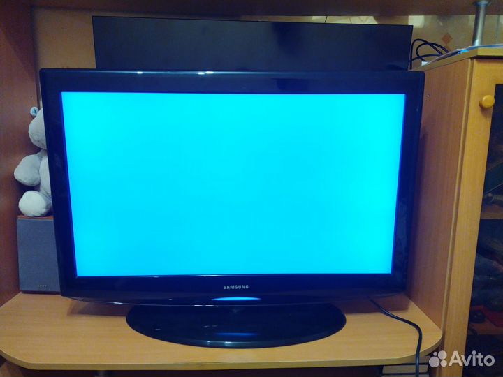 Телевизор Samsung LE37R81BX/BWT