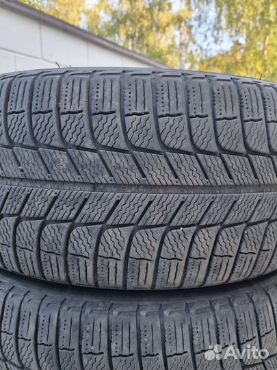 Michelin X-Ice 245/45 R17 H