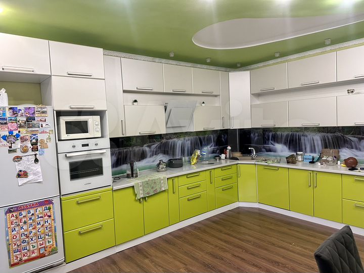 Коттедж 183,9 м² на участке 15 сот.