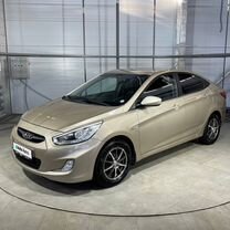 Hyundai Solaris 1.6 AT, 2013, 113 242 км, с пробегом, цена 999 000 руб.