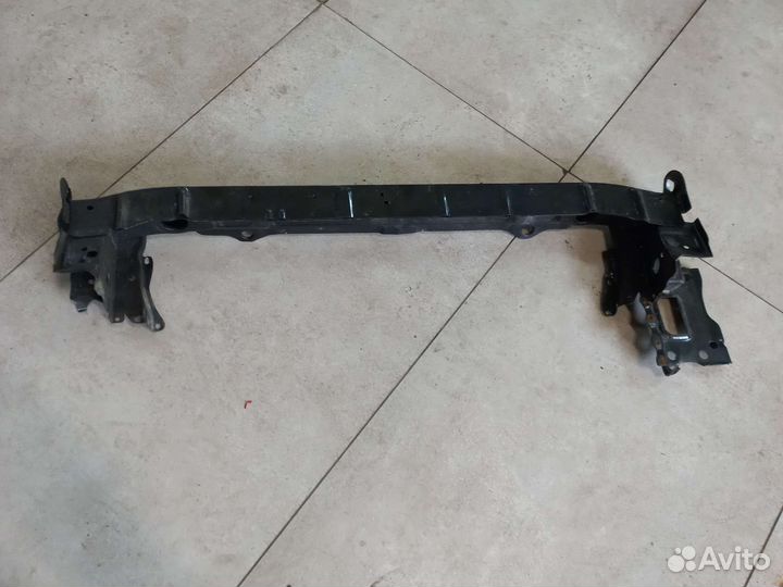 Нижняя часть телевизора Toyota avensis t25