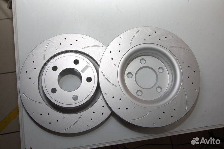 Передний тормозной диск PowerStop на Mustang