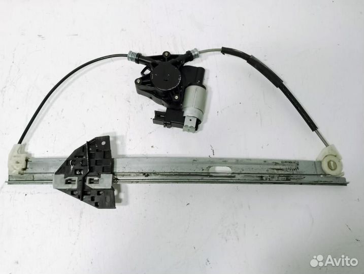 Стеклоподъемник электр. передний левый 2002-2009 M