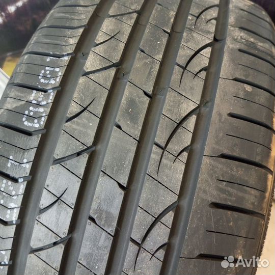 Fortune FSR702 235/40 R18 95Y