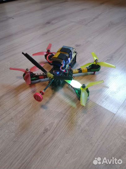 Самосборный гоночный FPV дрон