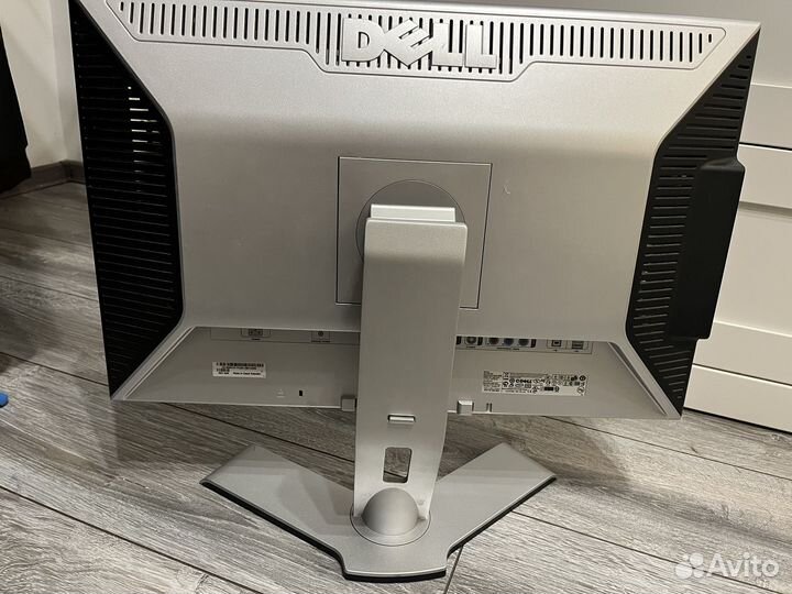 Продам монитор Dell