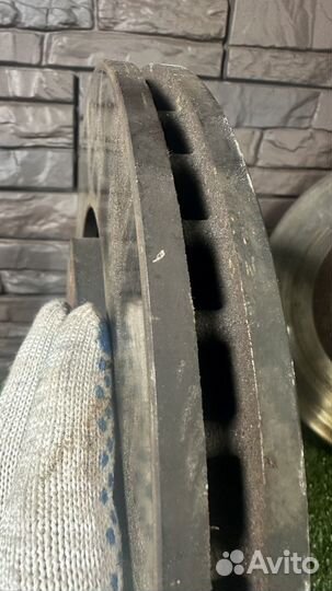 Диск тормозной передний Peugeot 207 TRW мало б/у