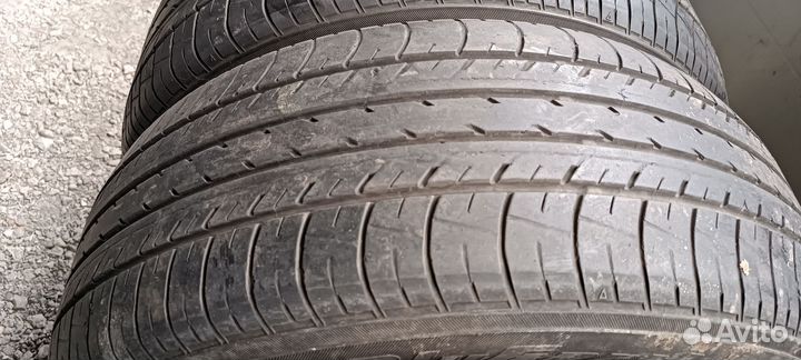 Yokohama BluEarth E70 215/55 R17 94V