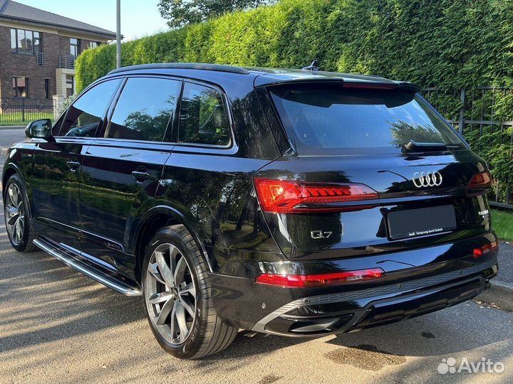 Audi Q7 3.0 AT, 2023, 33 км