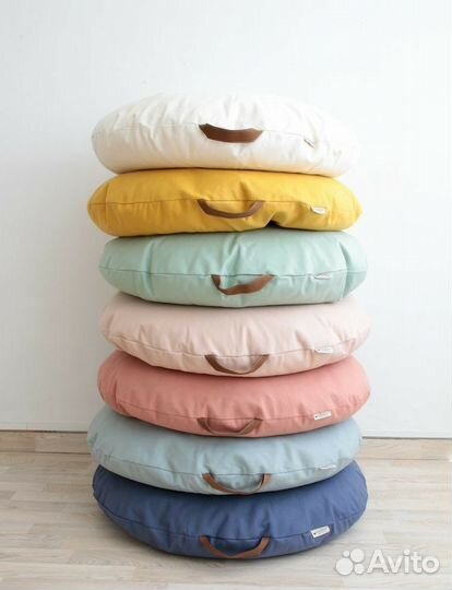 Напольная подушка пуфик