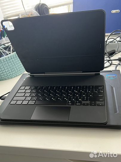 Клавиатура для iPad pro 12.9