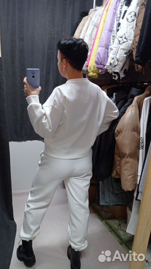 Спортивный костюм женский