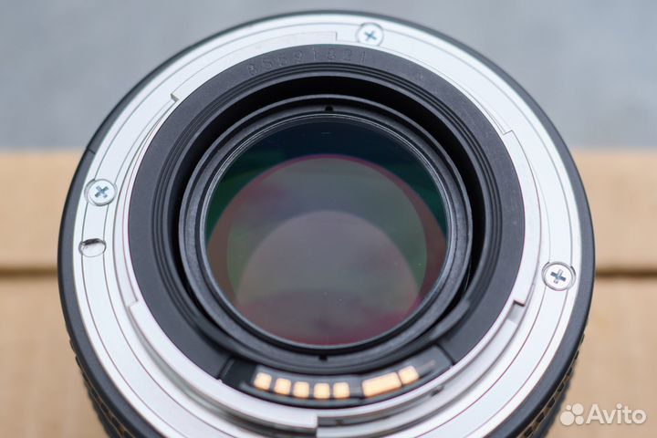 Canon EF 50mm f/1.4 USM