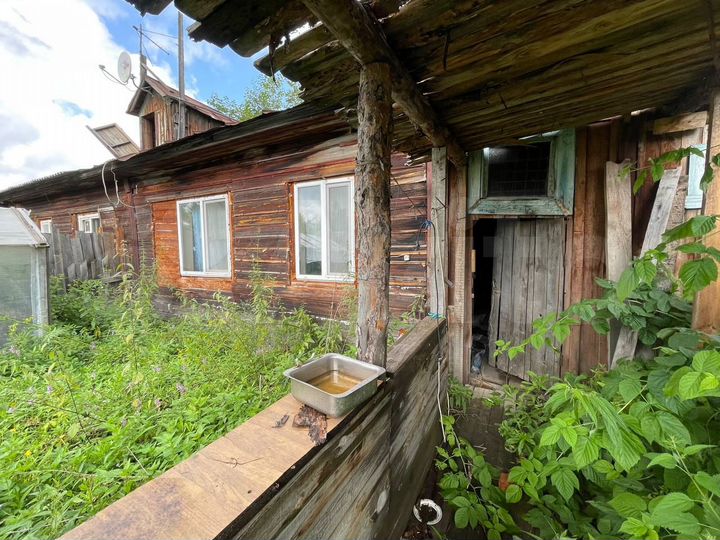 Дом 27,7 м² на участке 1,5 сот.