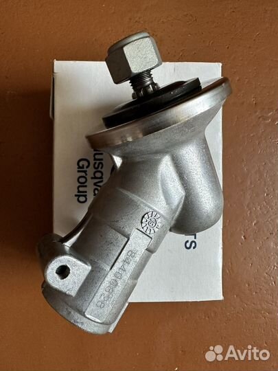 Редуктор оригинал новый Husqvarna 128R