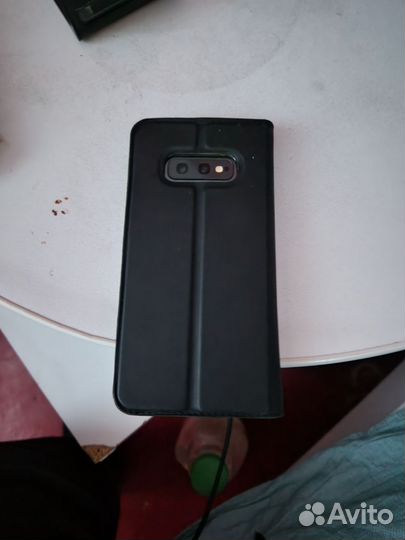 Samsung Galaxy S10e, 6/128 ГБ