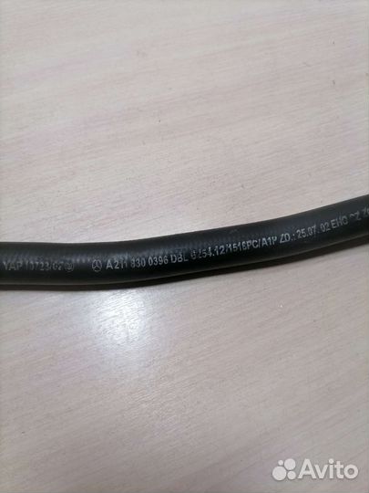 Патрубок отопителя Mercedes-Benz E-Class W211