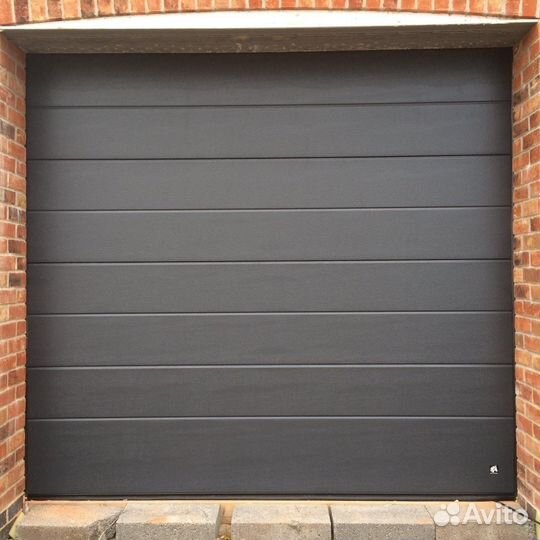 Секционные ворота