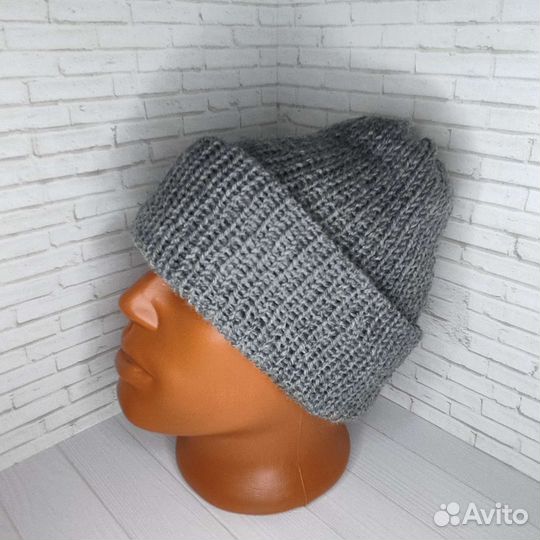 Вязаная шапка мужская
