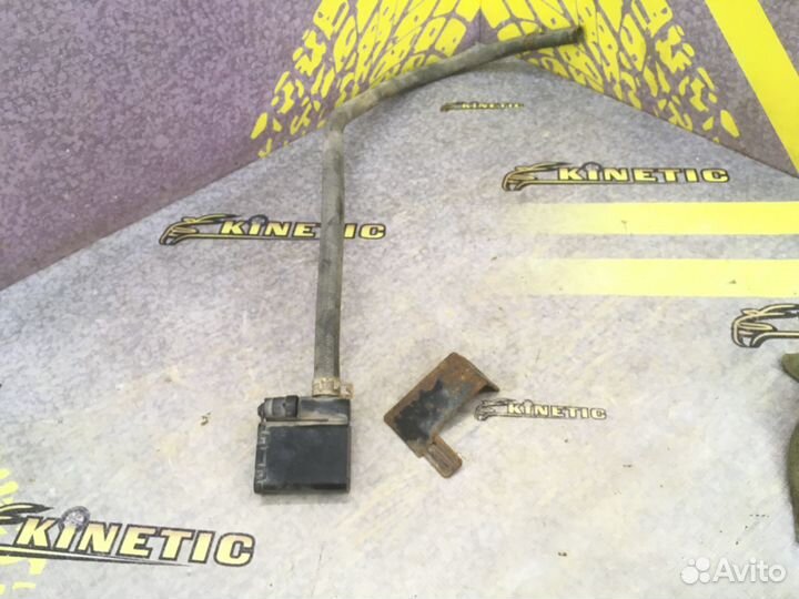 Клапан адсорбера паров бензина Шевроле Блэйзер 95