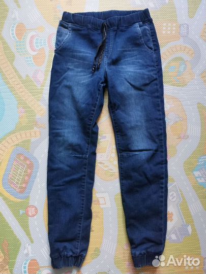 Джинсы р.158 на флисе новые